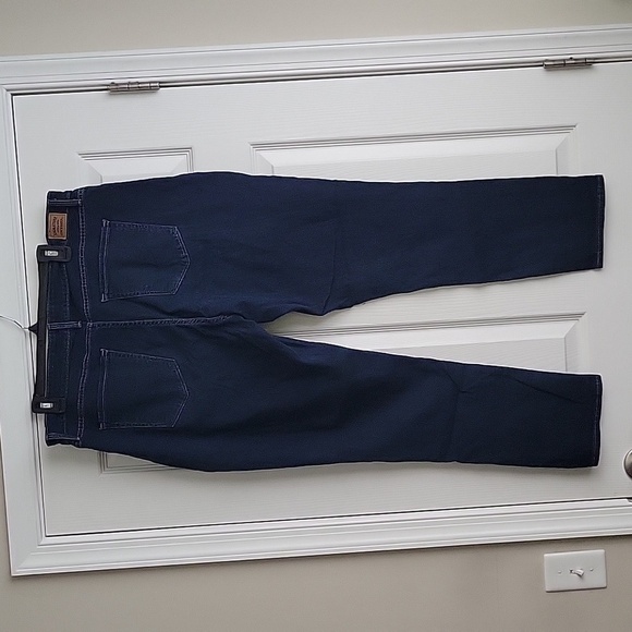 Signature By Levi Strauss Mid Rise Slim Jeans - Picture 6 of 14